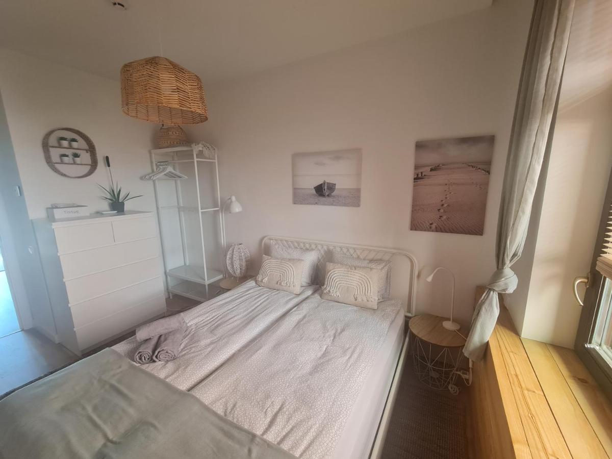 Smeltė - Holiday Apartment in Juodkrantė Buitenkant foto