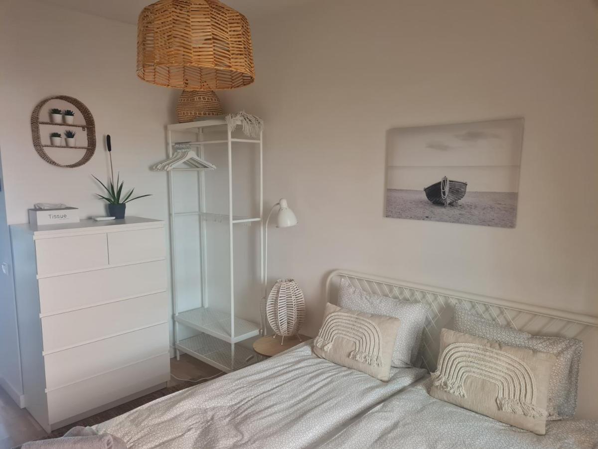 Smeltė - Holiday Apartment in Juodkrantė Buitenkant foto